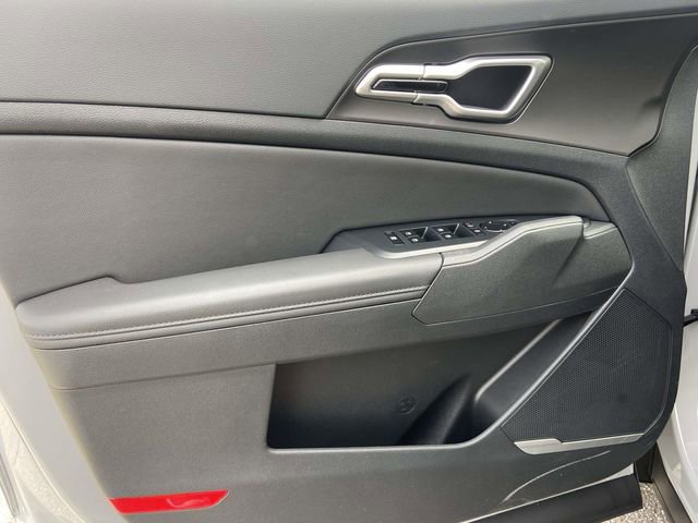 New 2026 Kia Sportage EX FWD image 12