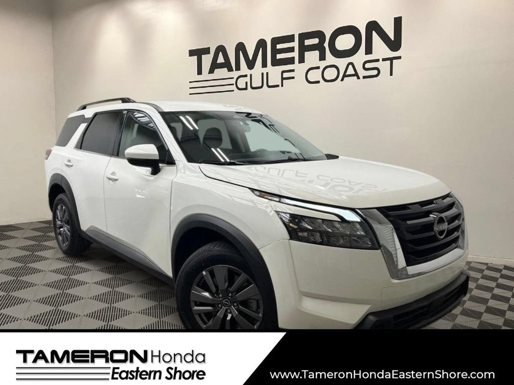 Used 2025 Nissan Pathfinder SV AWD/4WD image 1