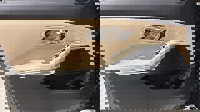 Used 2021 BMW 330i xDrive Sedan w/ Driving Assistance Package image 4