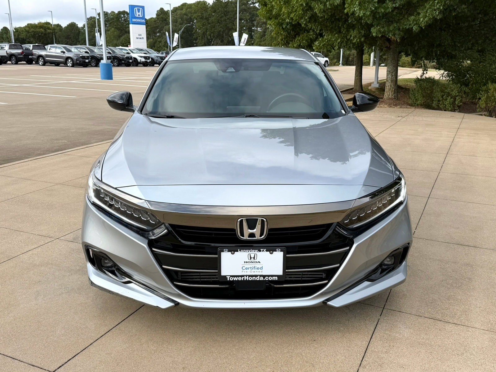 Used 2022 Honda Accord Sport image 2