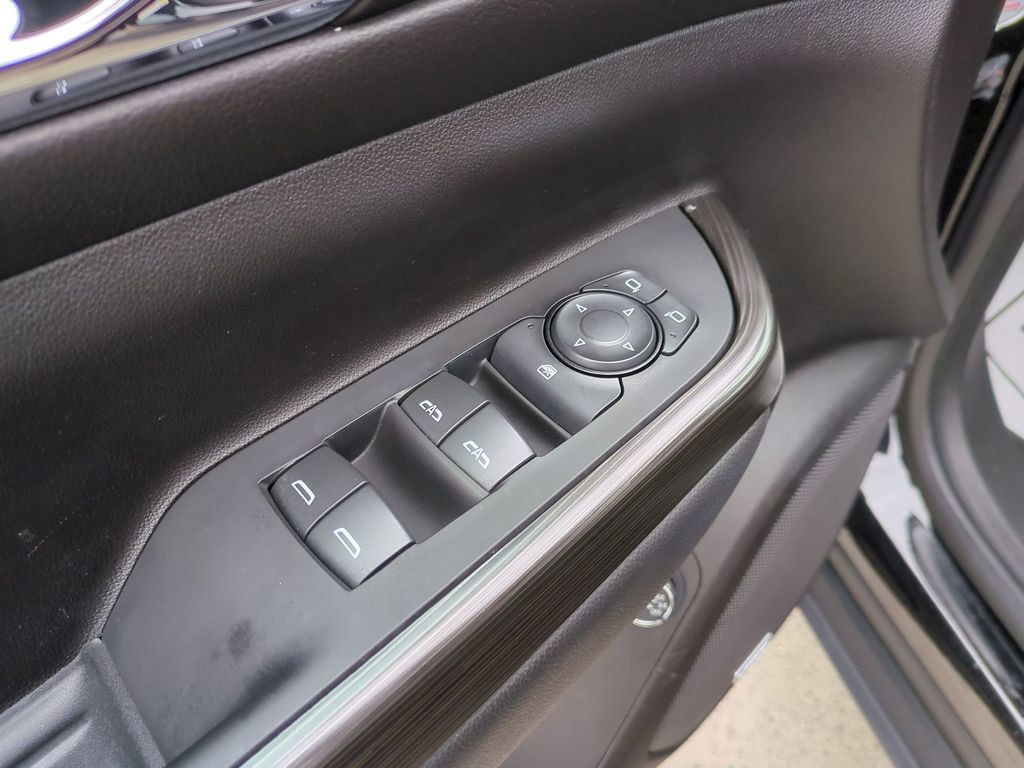 Used 2023 GMC Acadia SLT image 14