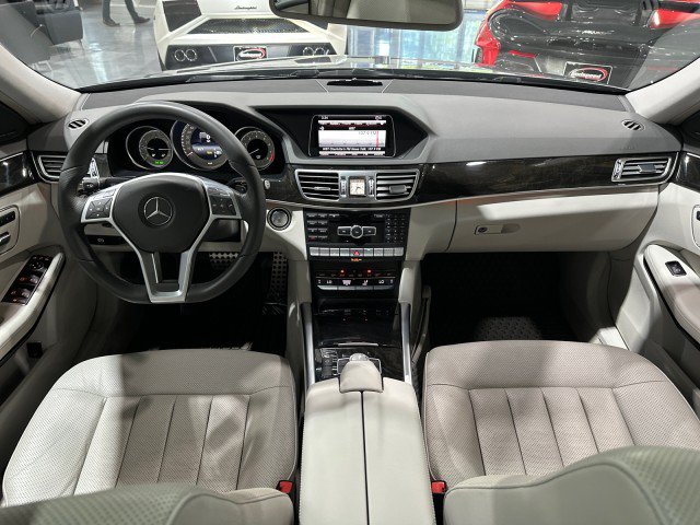 Used 2014 Mercedes-Benz E 550 4MATIC Sedan w/ Premium 1 Package image 59