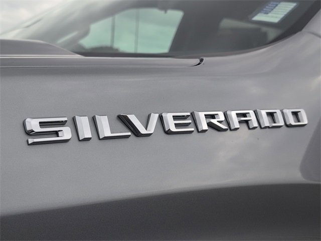 Used 2023 Chevrolet Silverado 1500 Custom image 10