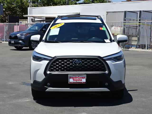 Certified 2022 Toyota Corolla Cross XLE w/ Convenience Package AWD/4WD image 3