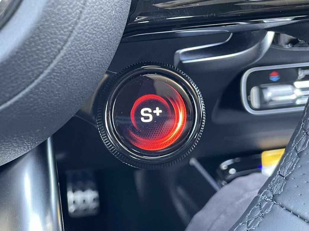 Used 2025 Mercedes-Benz GLA 35 AMG 4MATIC image 29