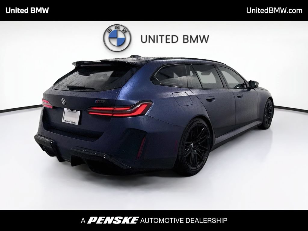Used 2026 BMW M5 Touring AWD/4WD image 5