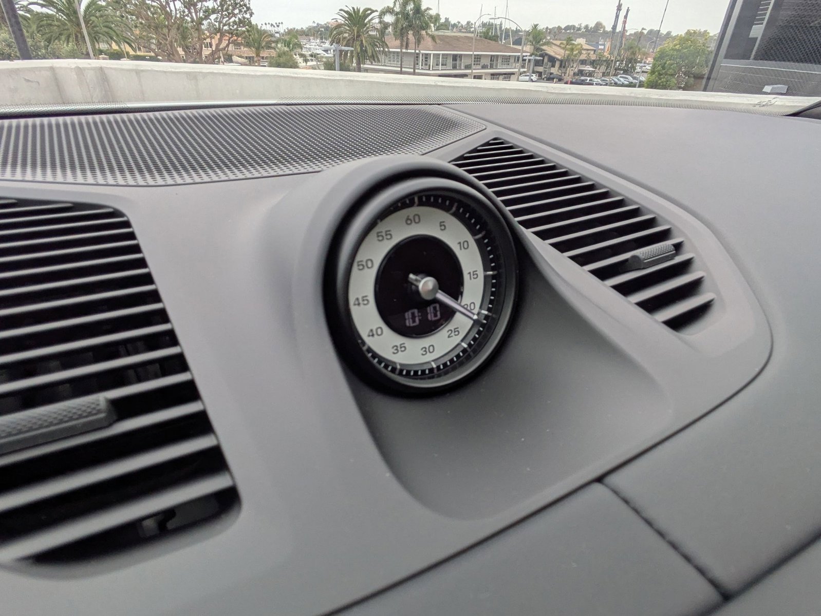 New 2025 Porsche Cayenne GTS image 21