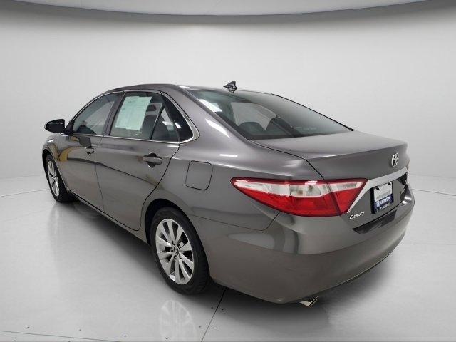 Used 2016 Toyota Camry XLE w/ Advanced Technology Package image 12