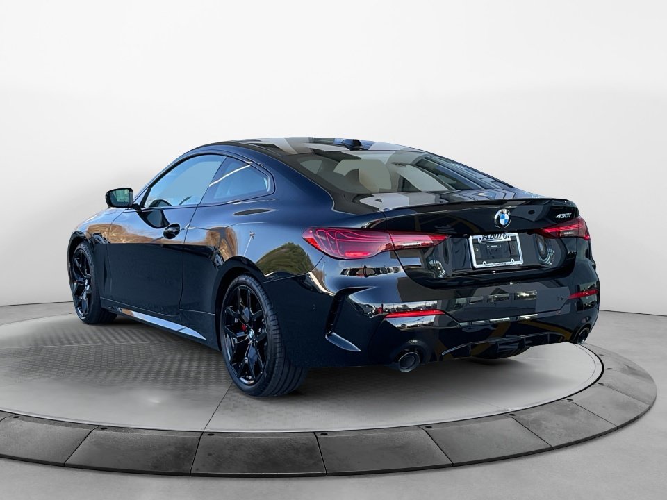 Certified 2026 BMW 430i Coupe w/ M Sport Package RWD image 4