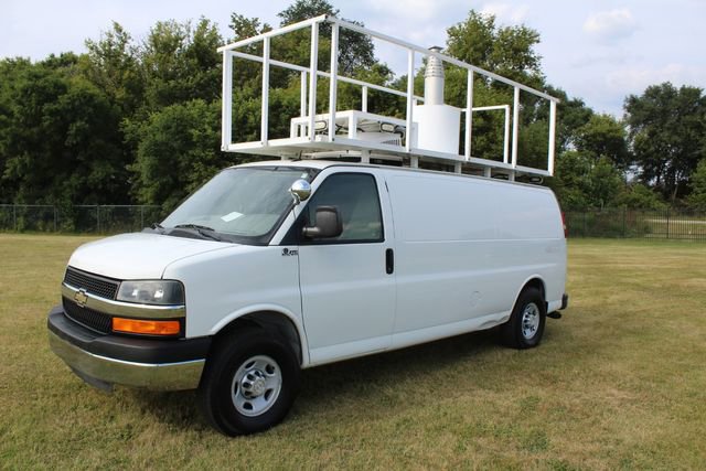 Used 2014 Chevrolet Express 3500 Extended image 2