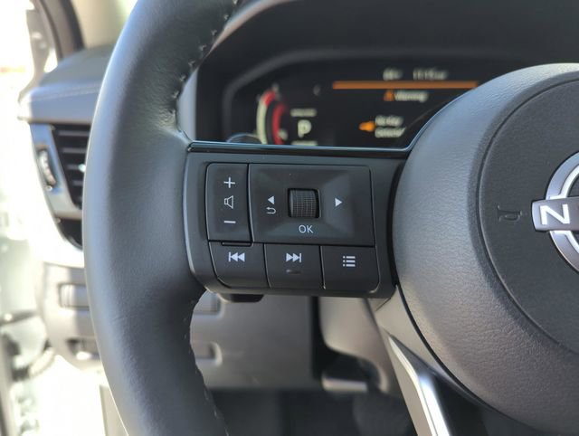 Certified 2024 Nissan Rogue SL image 39