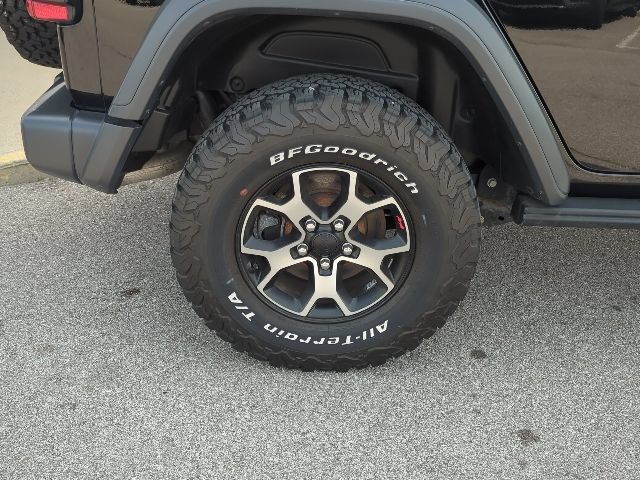 Used 2021 Jeep Wrangler Unlimited Rubicon AWD/4WD image 36