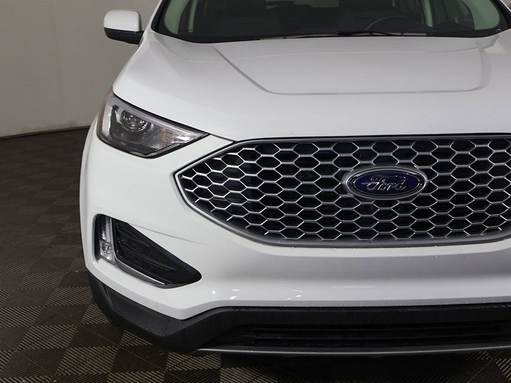 Used 2024 Ford Edge SEL w/ Convenience Package image 11