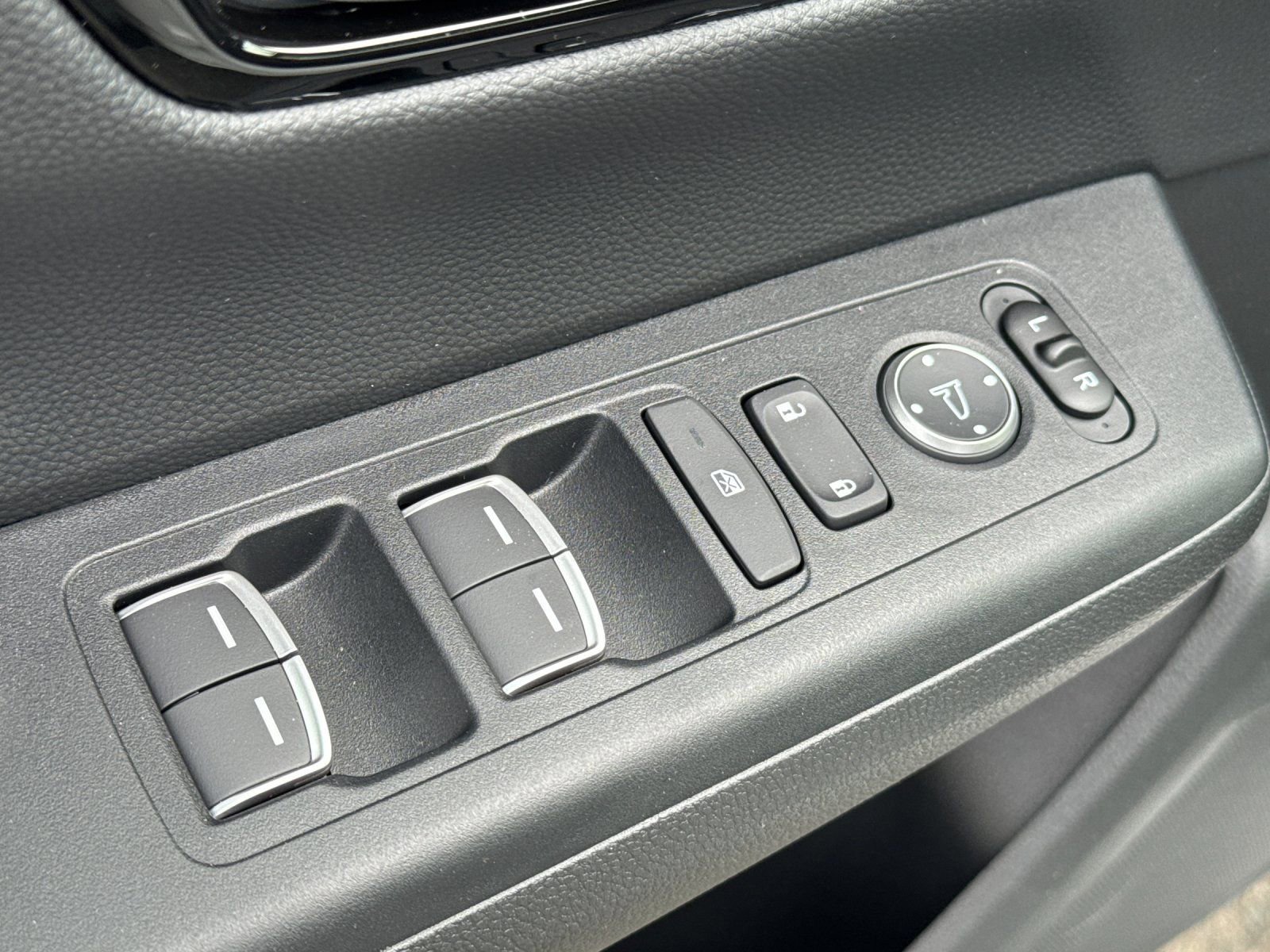 New 2026 Honda CR-V EX-L image 12