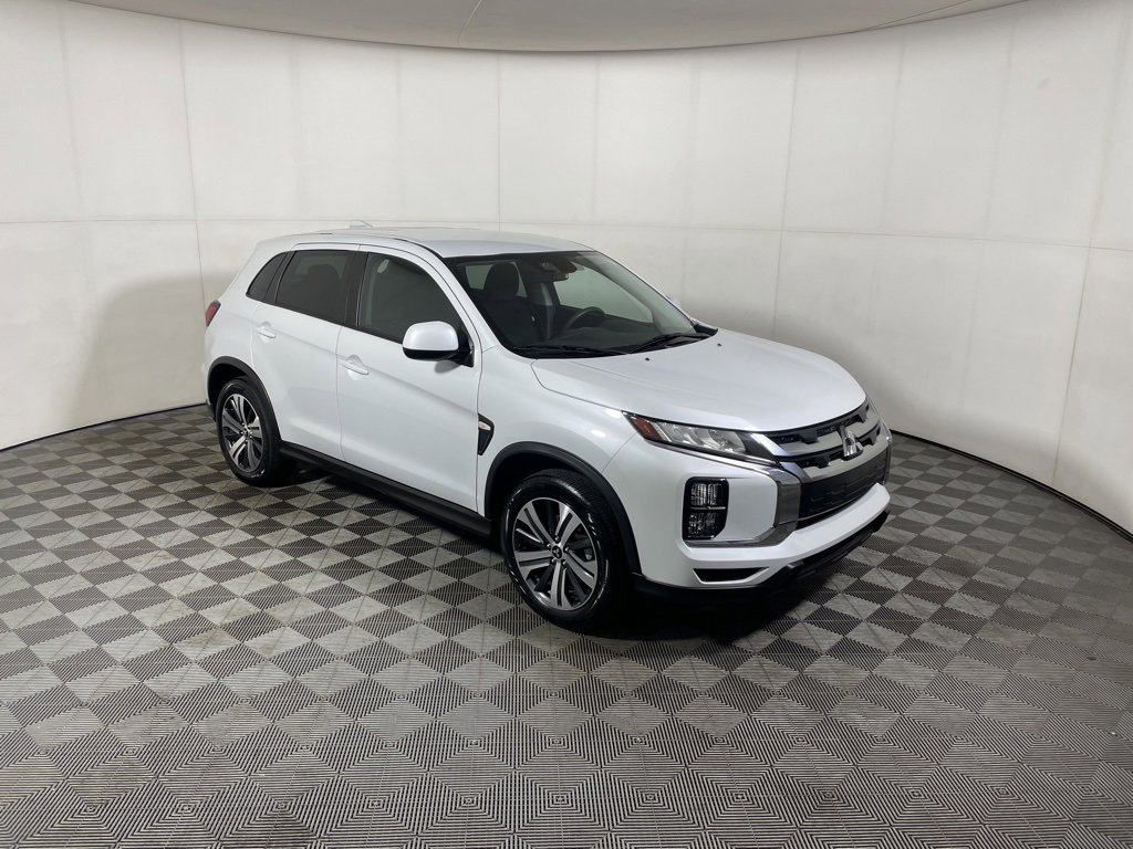 Used 2024 Mitsubishi Outlander Sport ES image 1