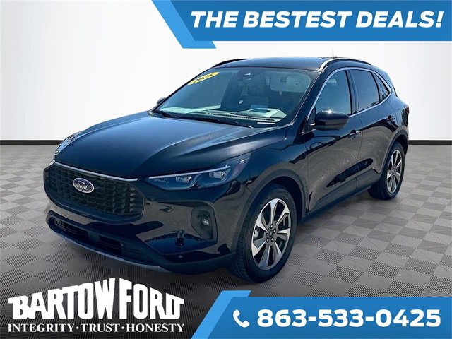 Used 2025 Ford Escape Platinum w/ Premium Technology Package image 1