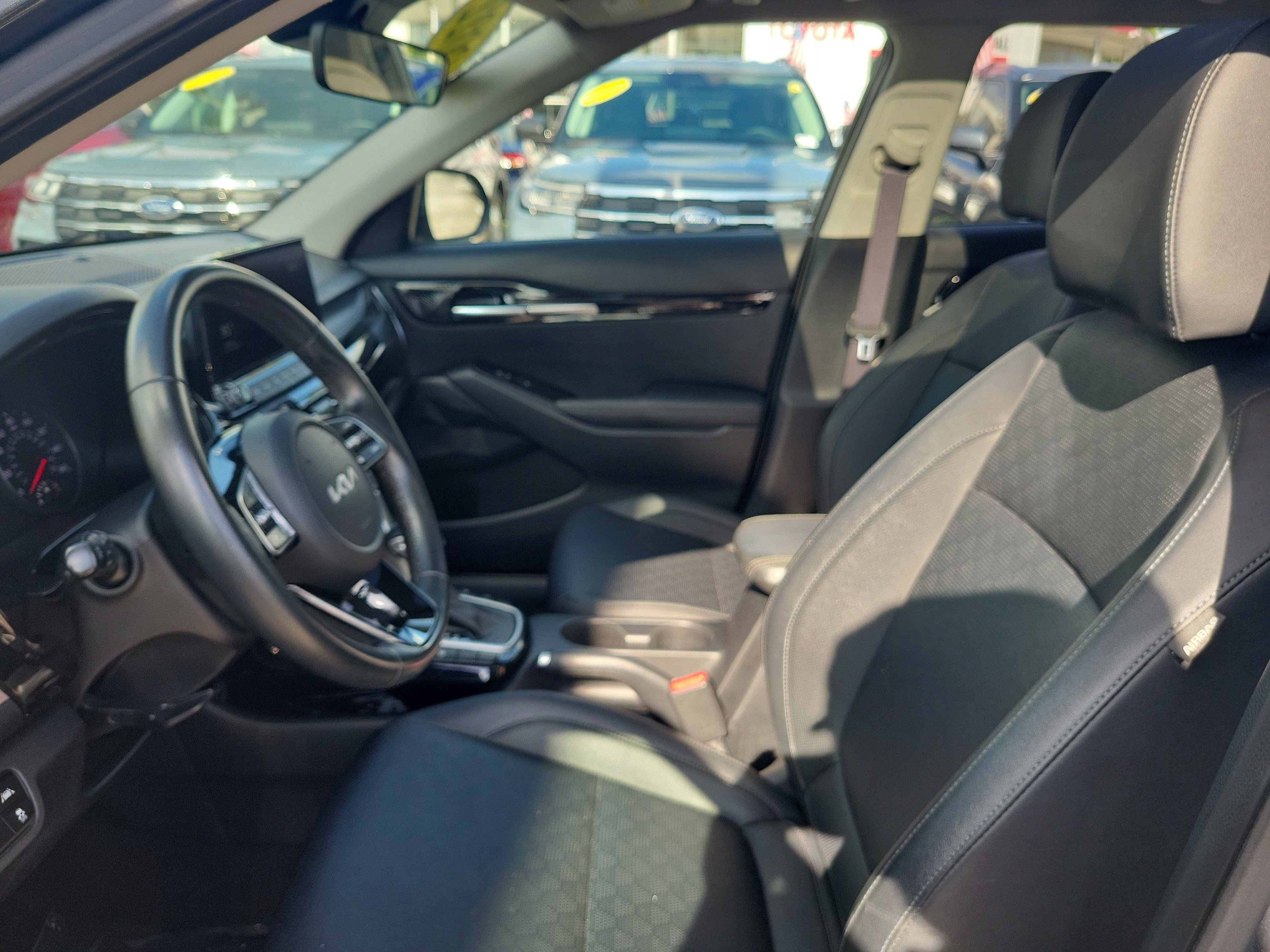 Used 2022 Kia Seltos EX AWD/4WD image 21