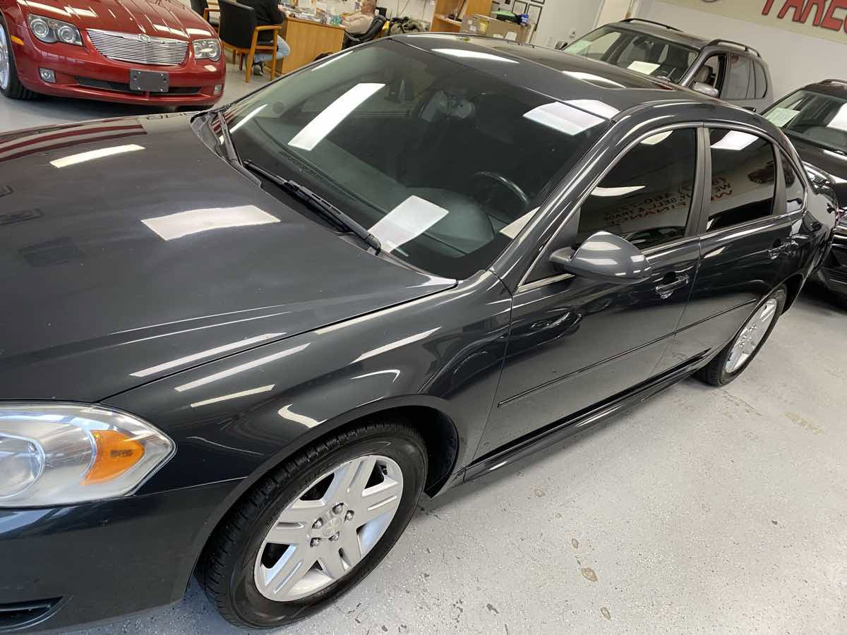 Used 2014 Chevrolet Impala LT w/ LT Sunroof Package image 3