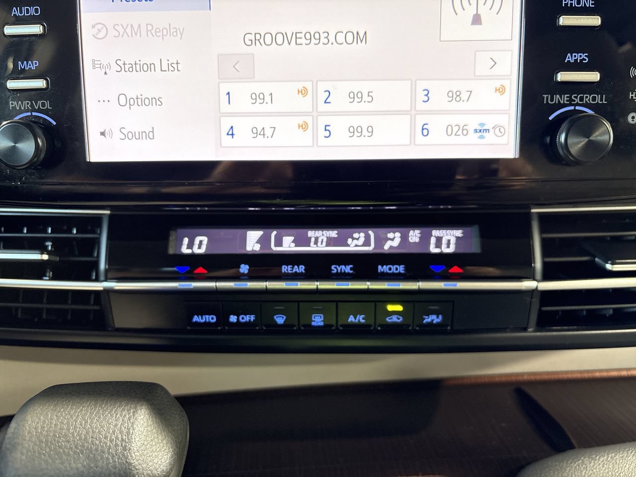 Certified 2021 Toyota Sienna LE FWD image 19