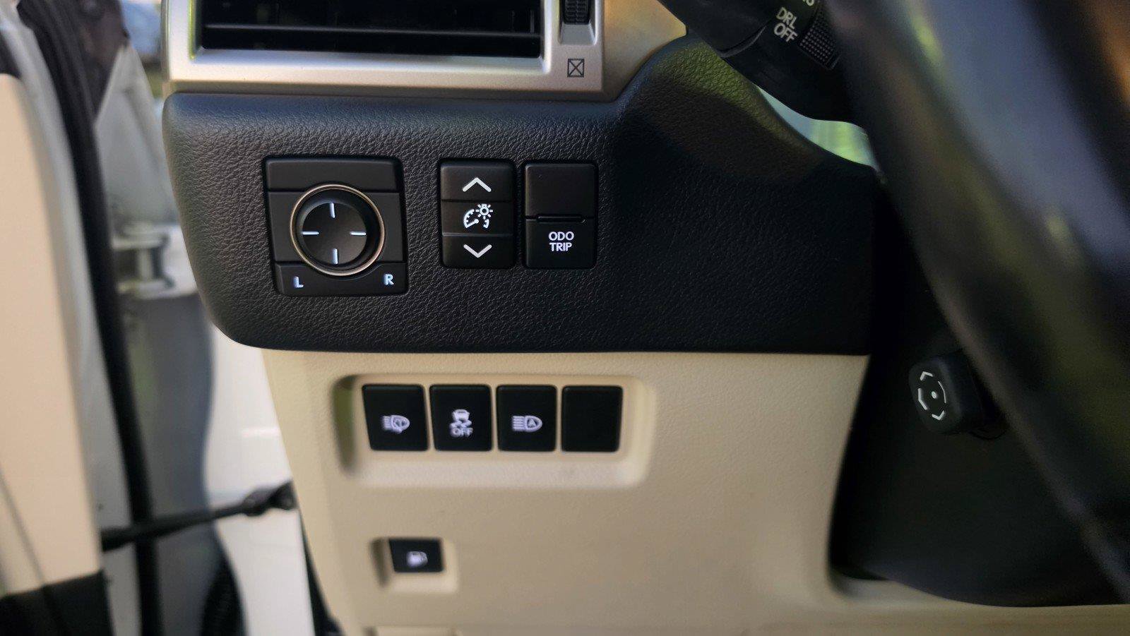 Used 2020 Lexus GX 460 Premium w/ Premium Package AWD/4WD image 22