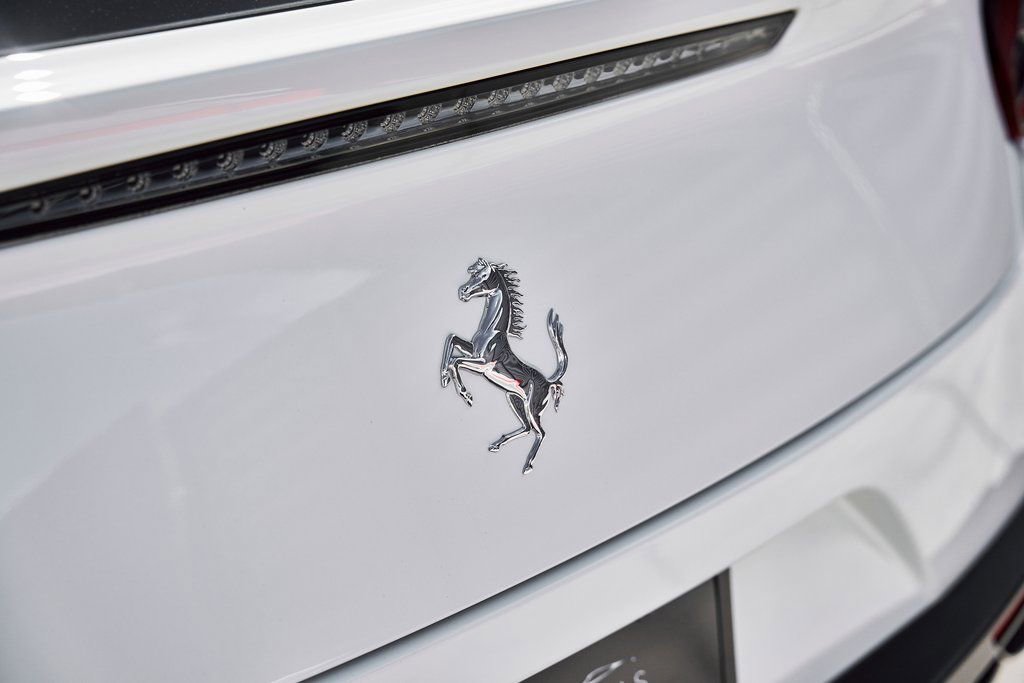 Used 2019 Ferrari GTC4Lusso image 11
