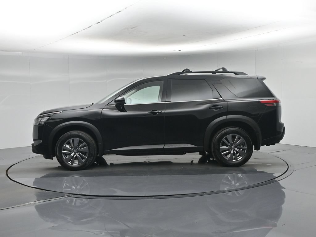 Used 2025 Nissan Pathfinder SV w/ SV Premium Package AWD/4WD image 35