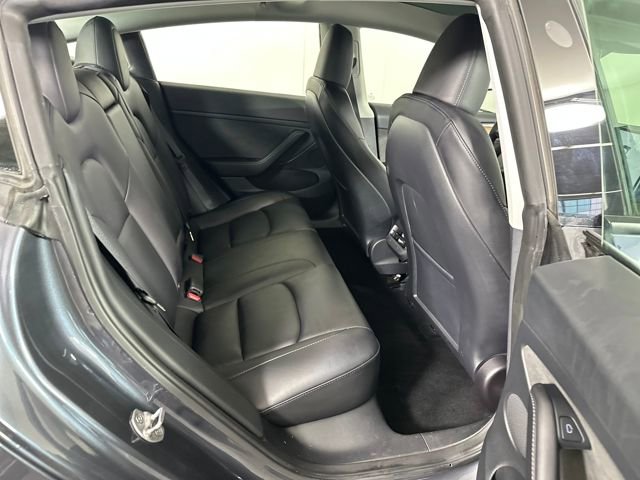 Used 2023 Tesla Model 3 Standard Range image 26