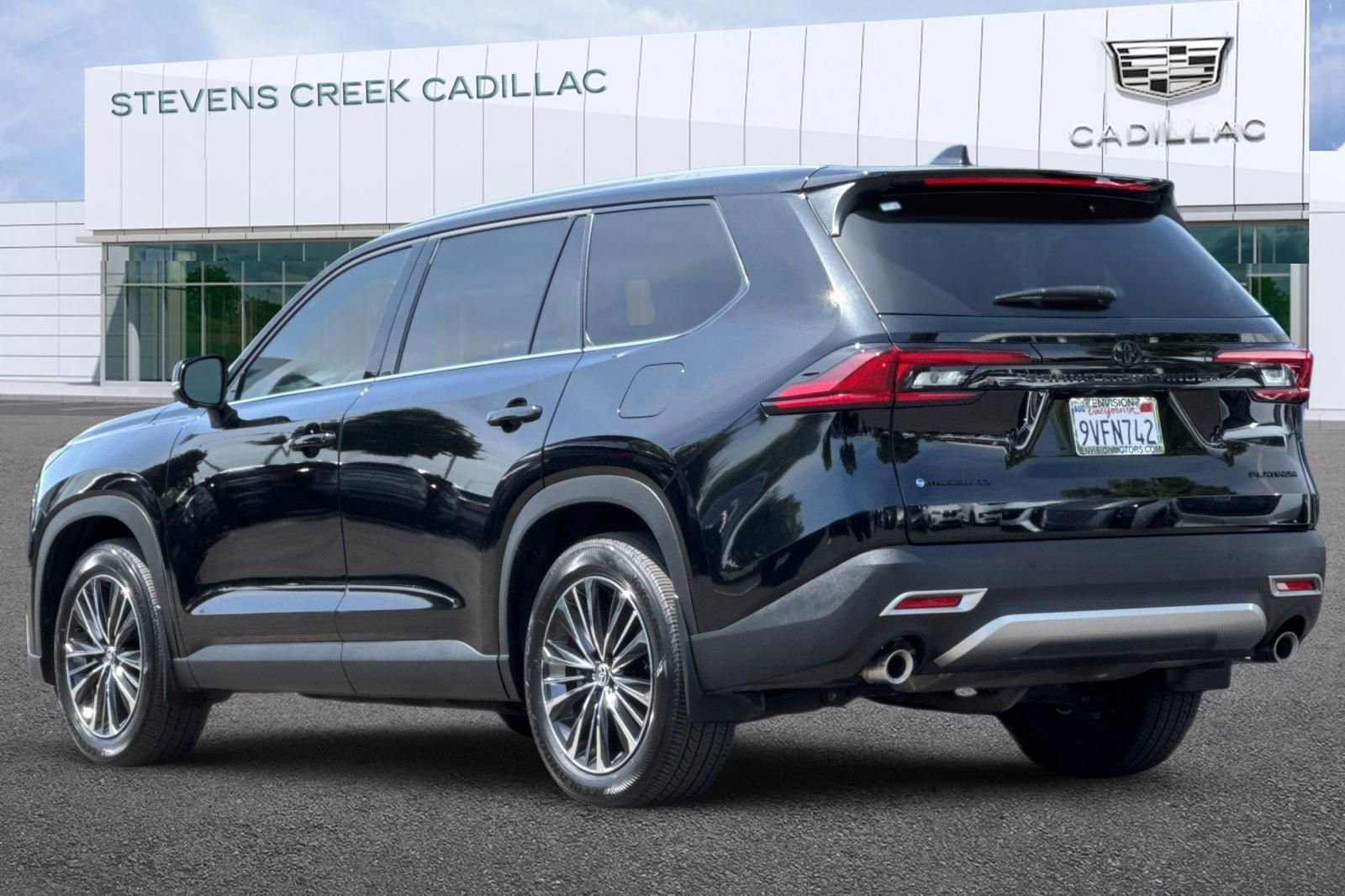 Used 2025 Toyota Grand Highlander AWD Hybrid image 5