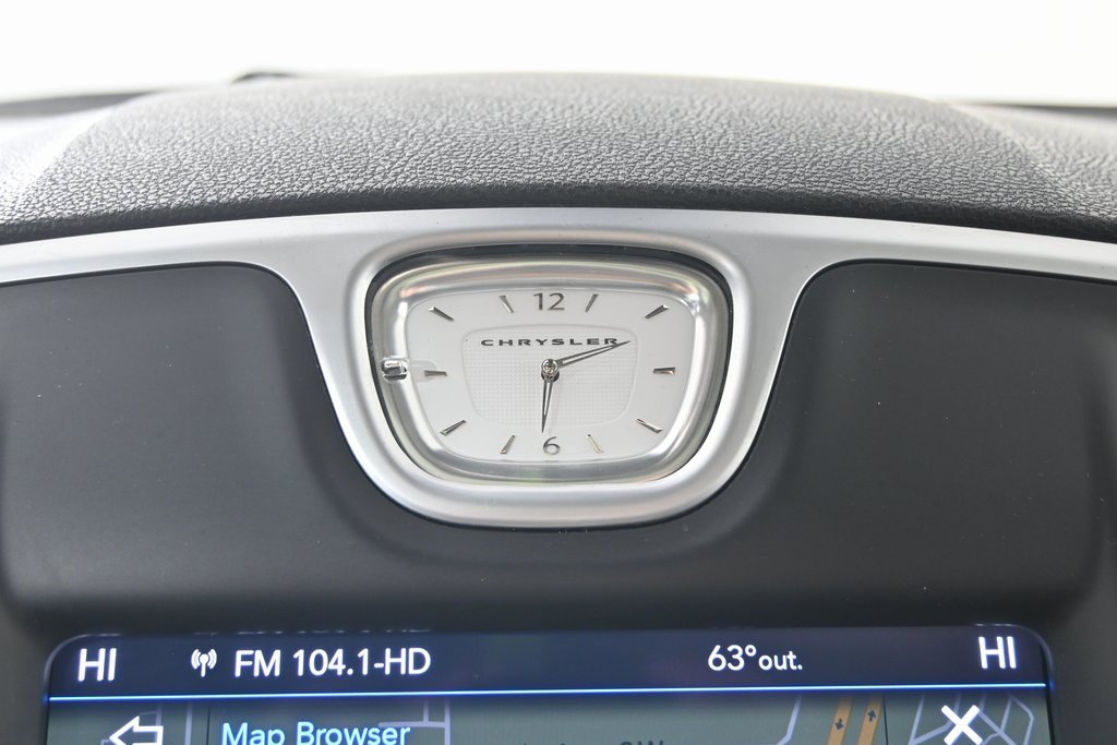 Used 2023 Chrysler 300 Touring L w/ Popular Equipment Group image 32