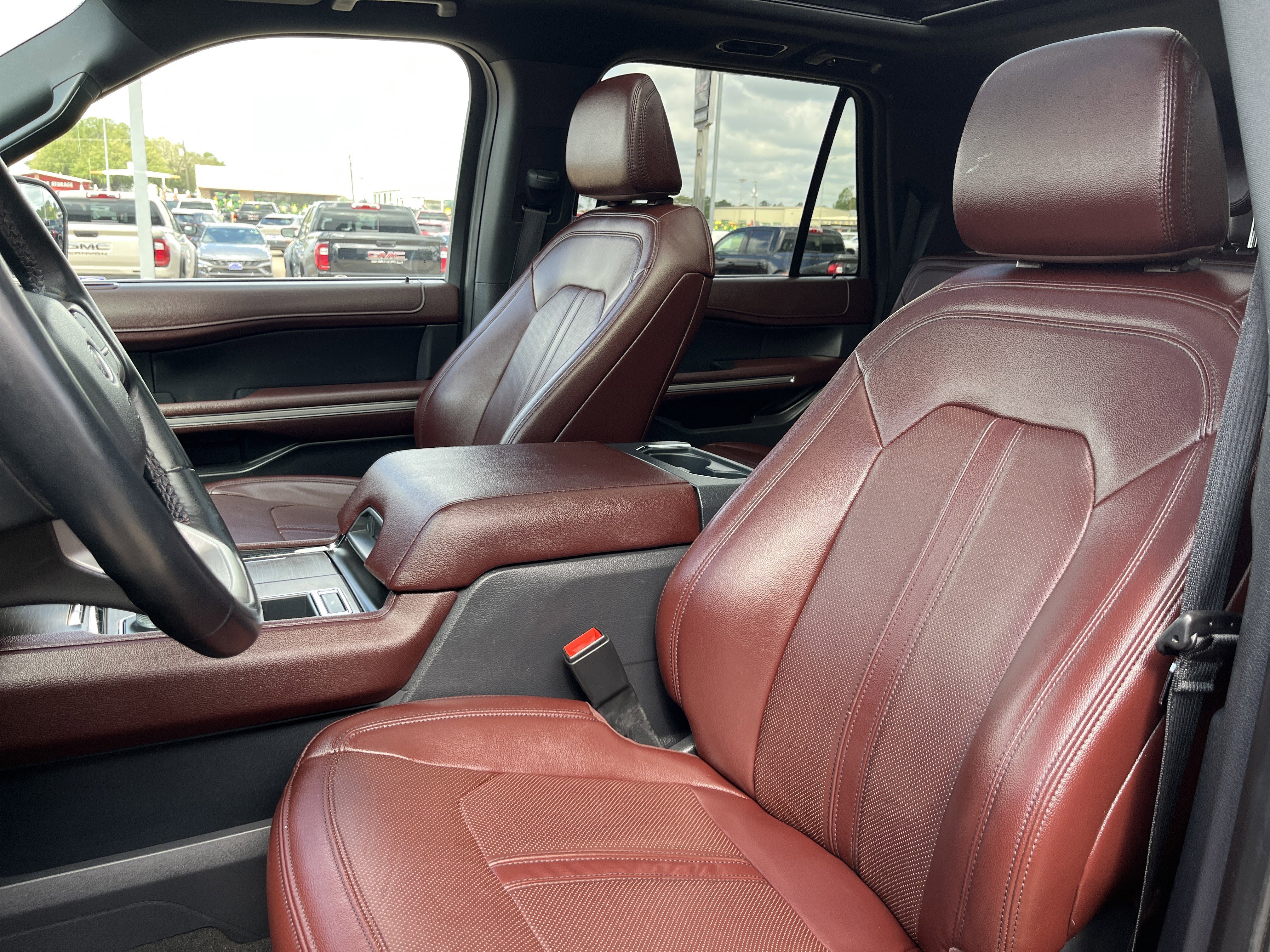 Used 2024 Ford Expedition Max Limited RWD image 9
