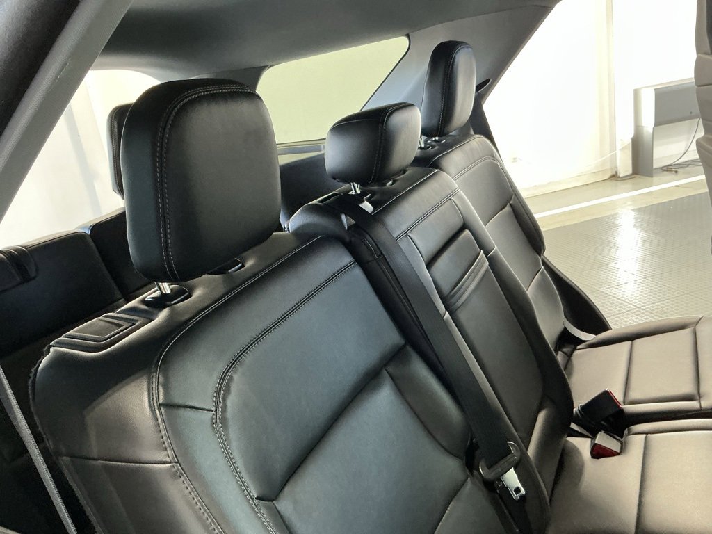 Used 2023 Ford Explorer XLT w/ Equipment Group 202A image 30