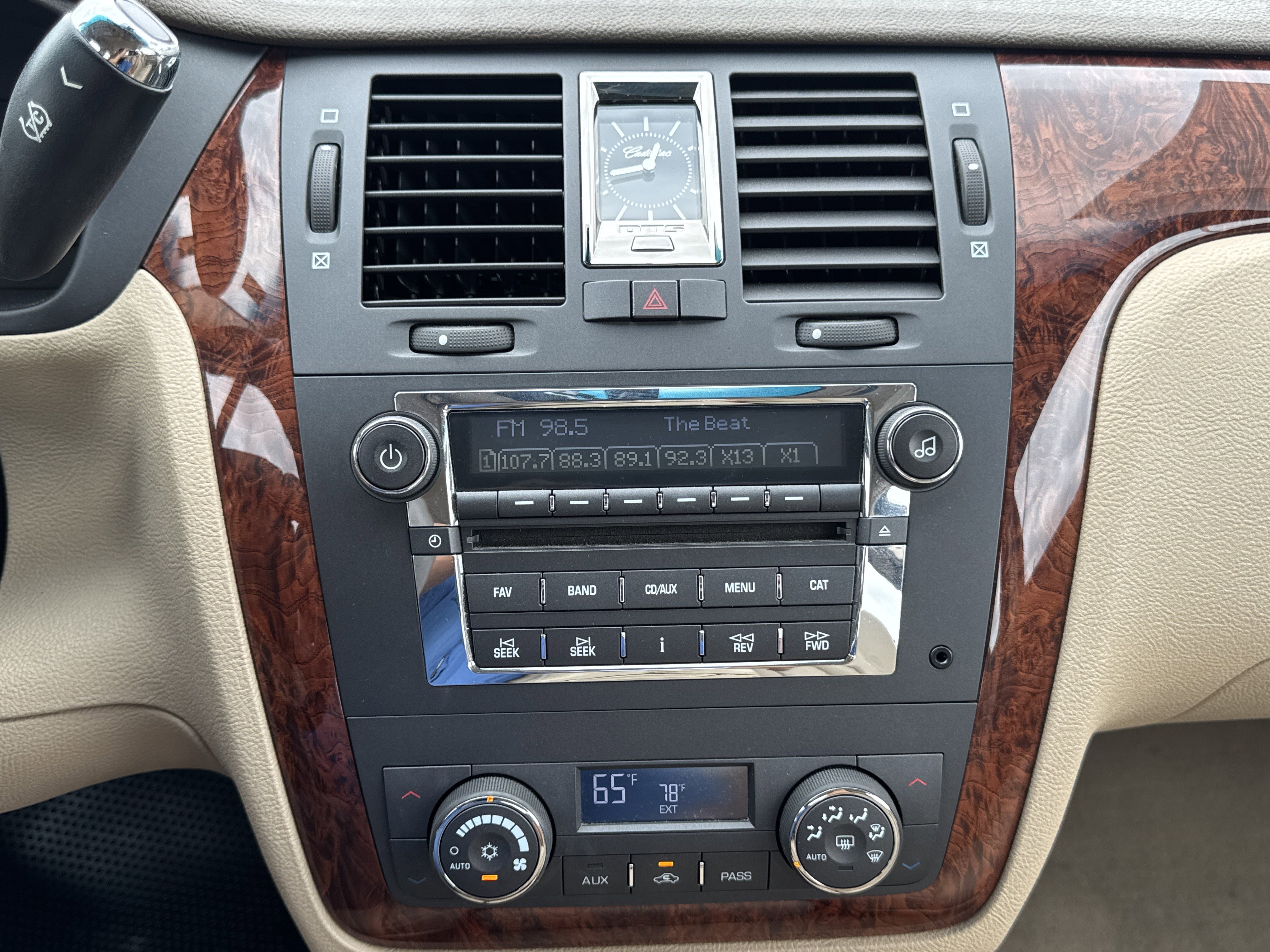 Used 2006 Cadillac DTS image 17