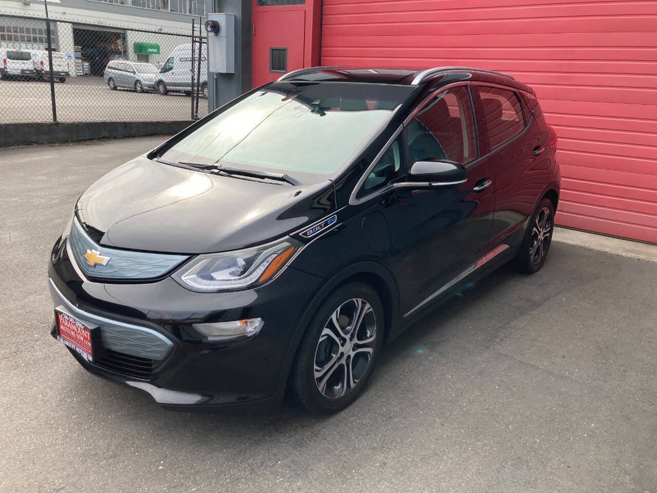 Used 2017 Chevrolet Bolt Premier w/ Driver Confidence II Package FWD image 8