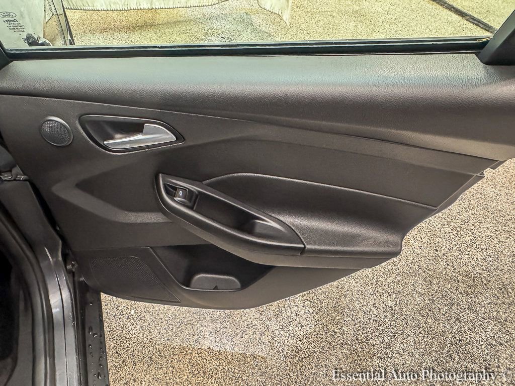 Used 2018 Ford Focus SEL FWD image 26