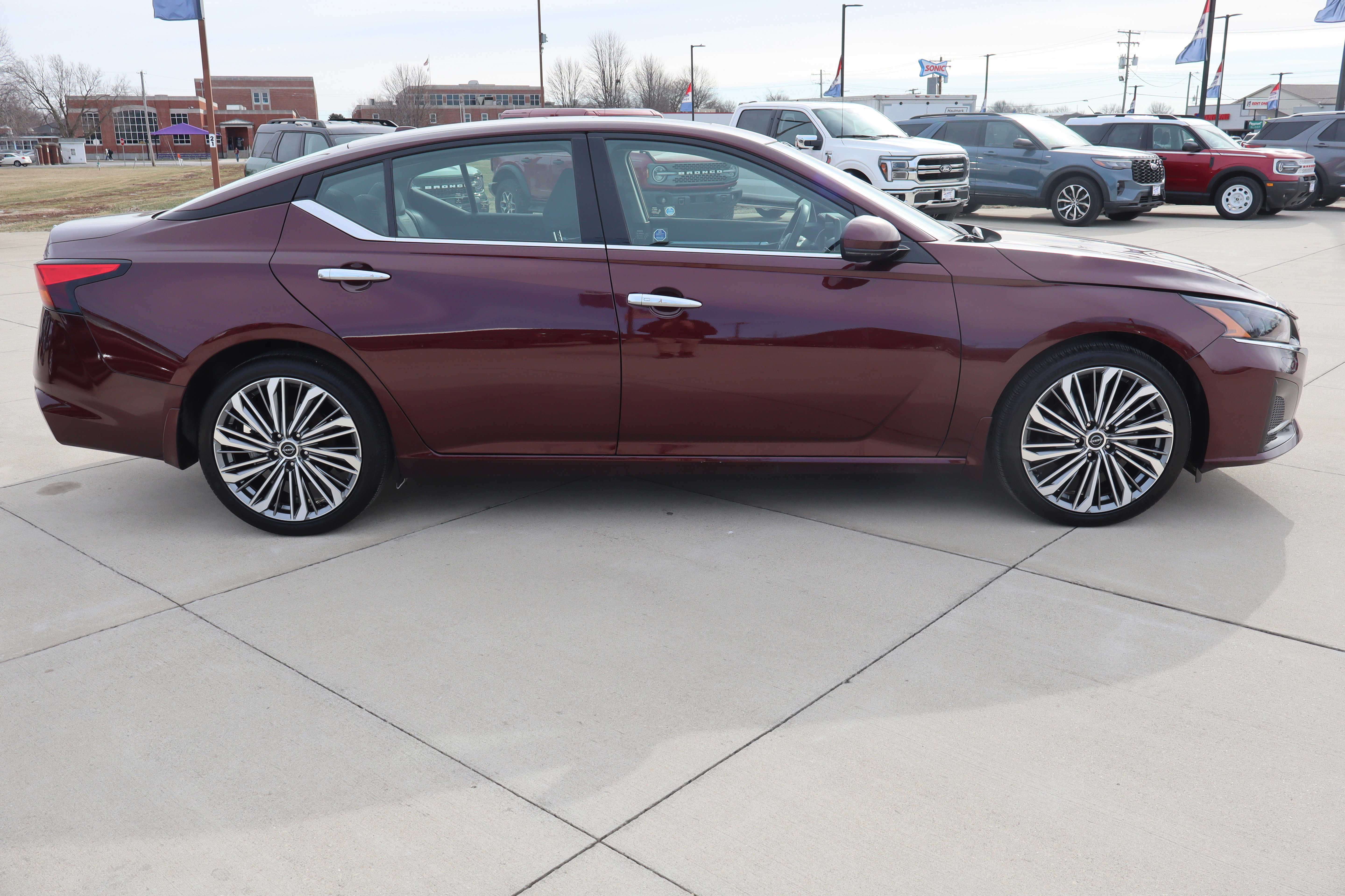 Used 2025 Nissan Altima 2.5 SL image 5