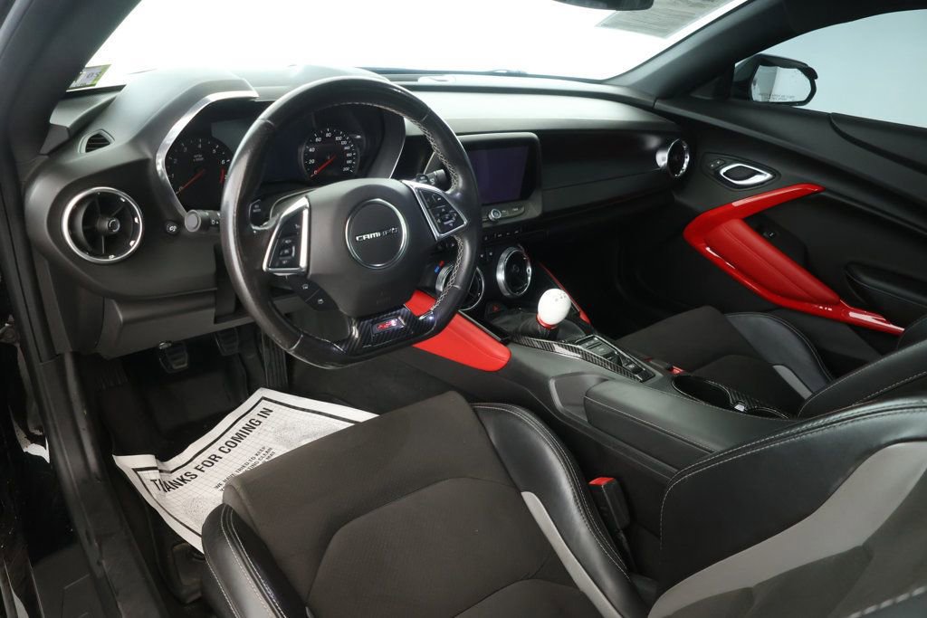 Used 2018 Chevrolet Camaro SS w/ LPO, Ground Effects Package image 9