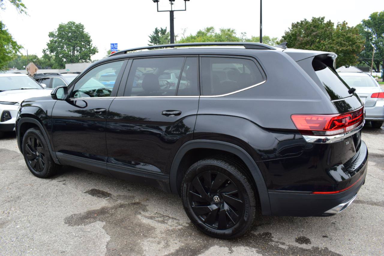 Used 2024 Volkswagen Atlas SE AWD/4WD image 8