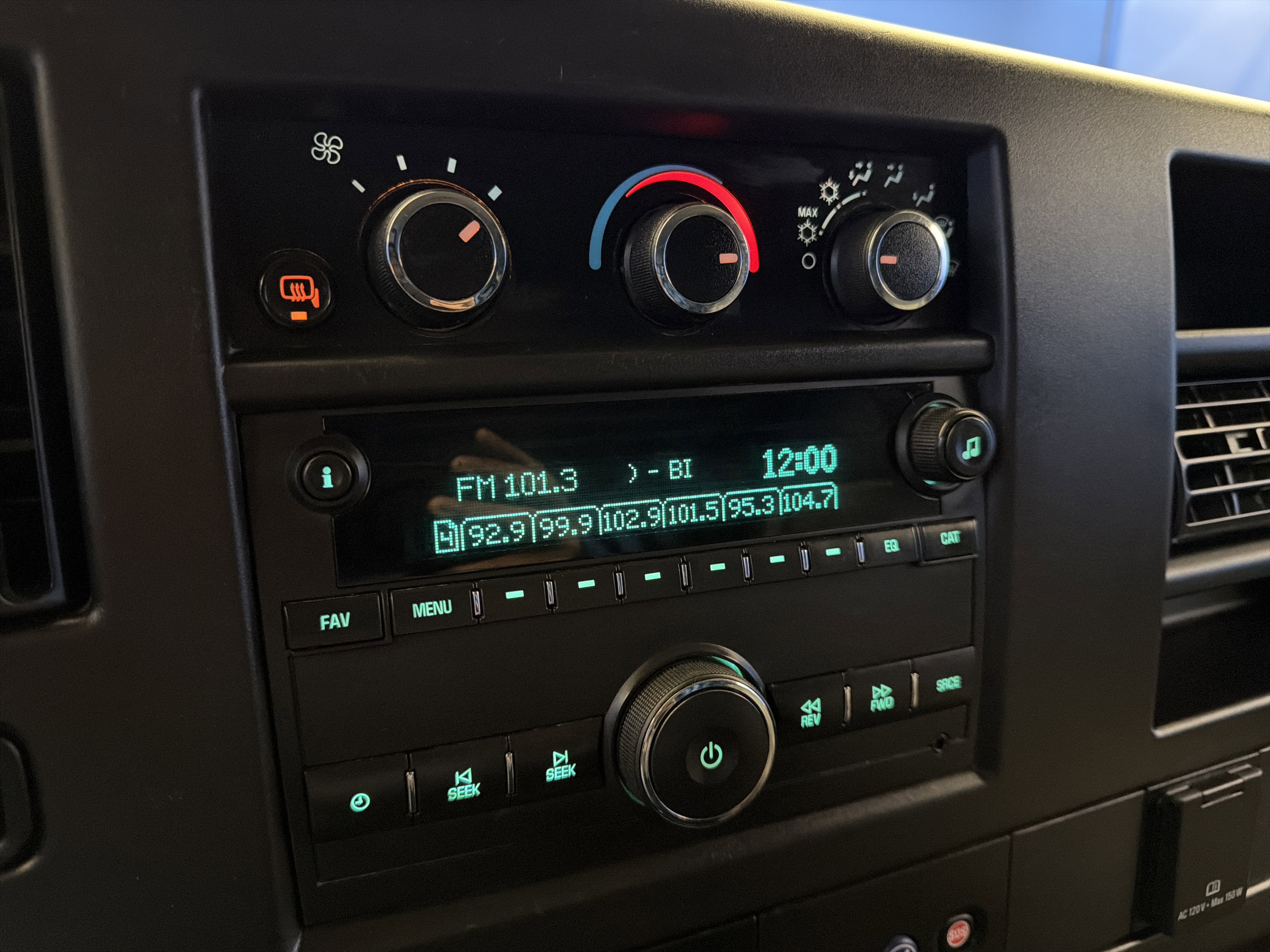 Used 2021 Chevrolet Express 2500 Extended w/ Driver Convenience Package image 19