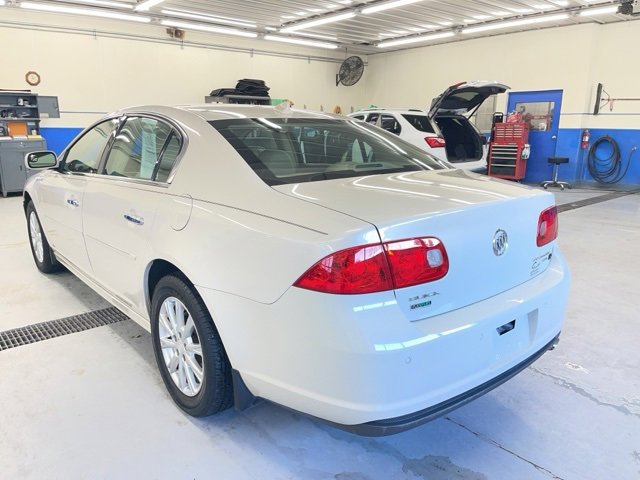 Used 2011 Buick Lucerne CXL w/ Driver Confidence Package image 9