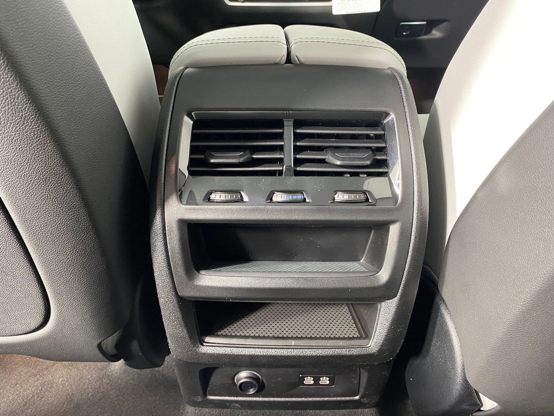 Used 2026 BMW X5 sDrive40i w/ Premium Package RWD image 30
