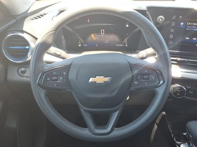Used 2026 Chevrolet Trax LT FWD image 17