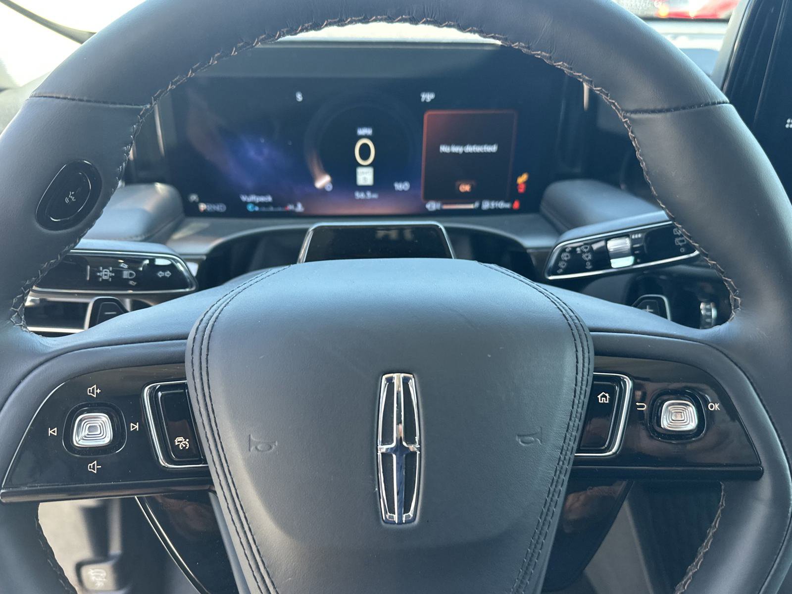 New 2025 Lincoln Aviator Reserve w/ Equipment Group 201A image 17