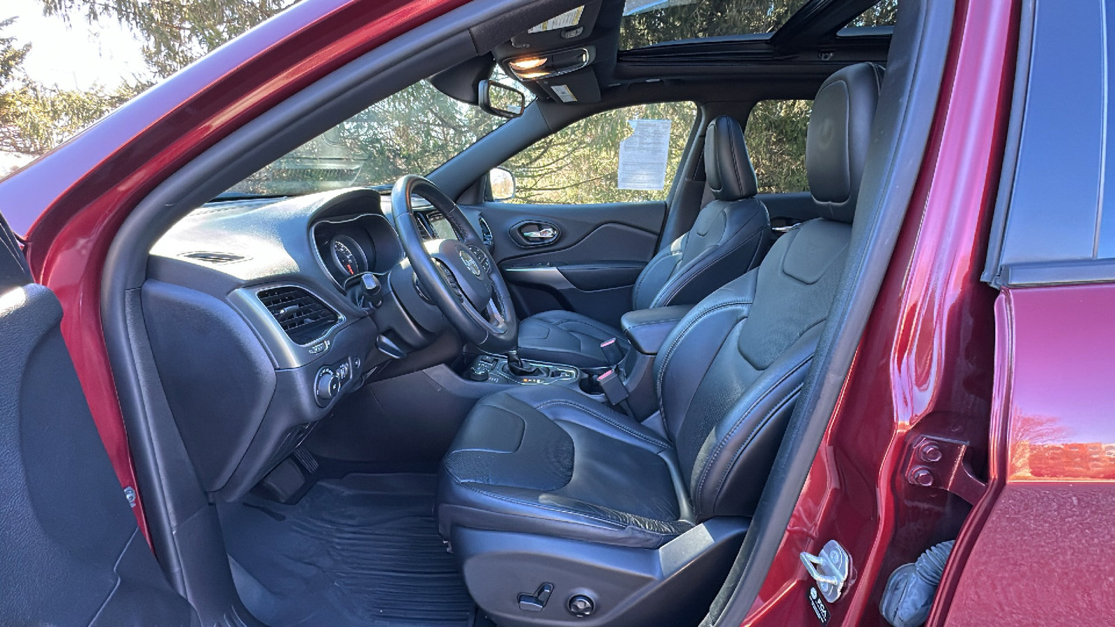 Used 2021 Jeep Cherokee High Altitude image 13