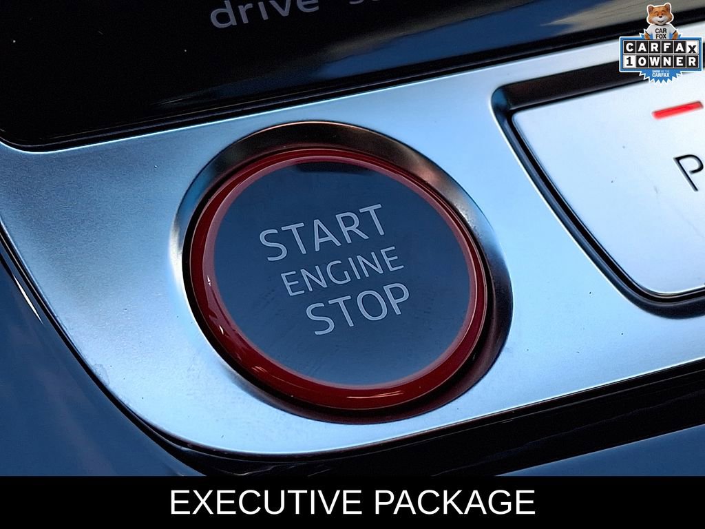 Used 2025 Audi RS Q8 performance image 26