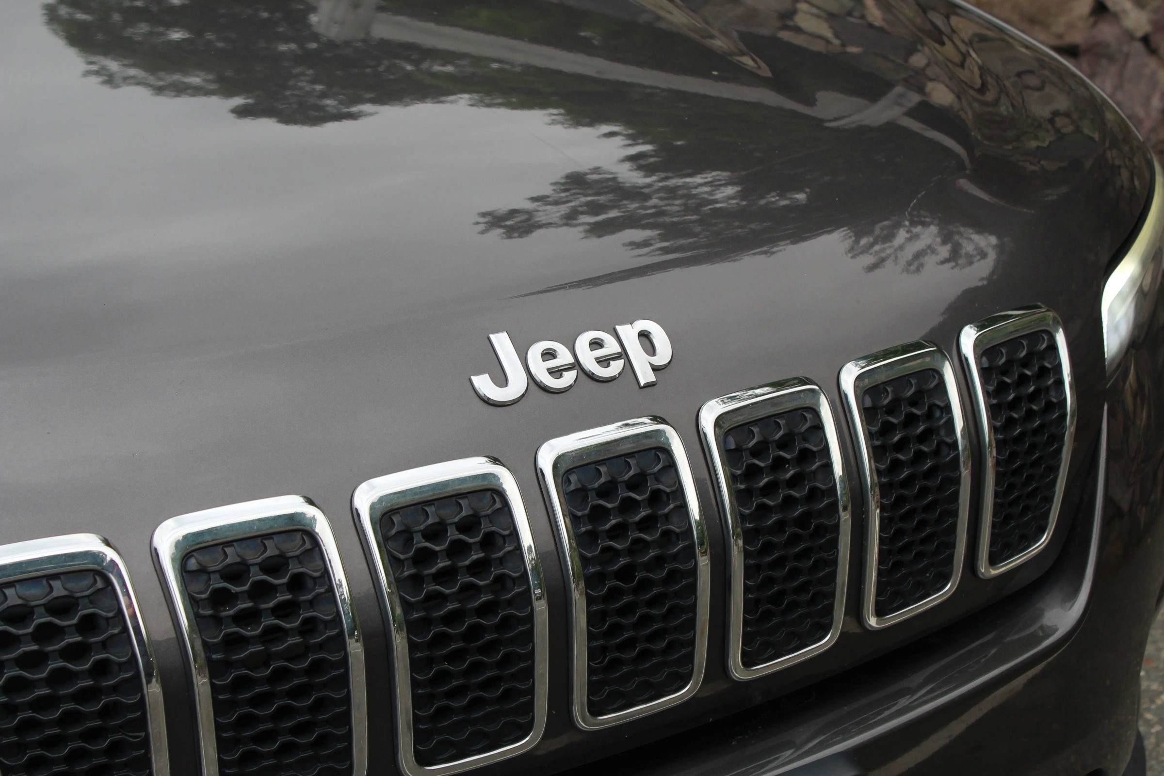 Used 2019 Jeep Cherokee Limited image 36