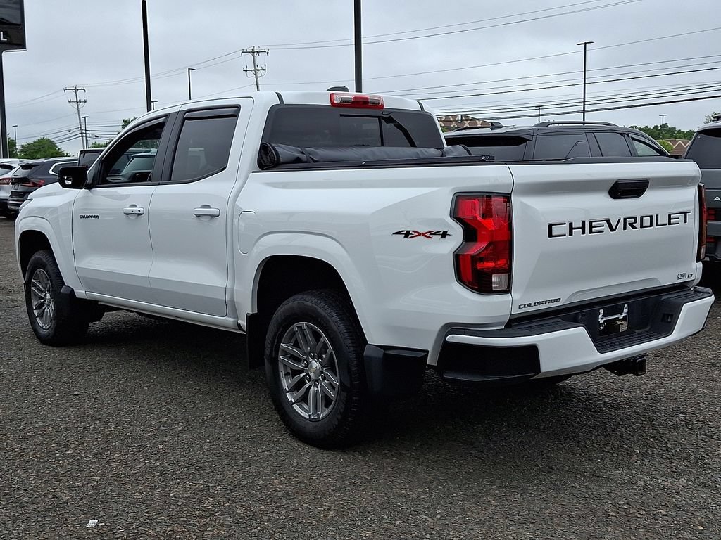 Used 2024 Chevrolet Colorado LT w/ LT Convenience Package AWD/4WD image 4
