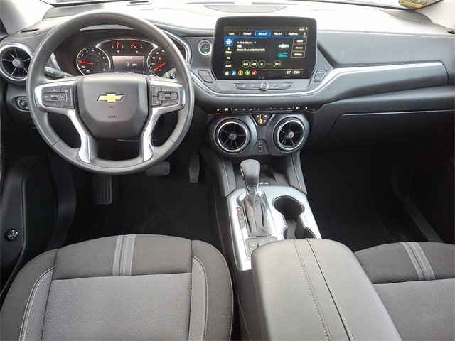 Used 2025 Chevrolet Blazer LT w/ Convenience Package image 11