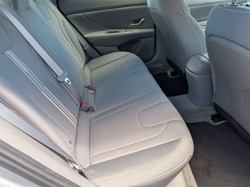 Certified 2023 Hyundai Elantra SEL w/ Convenience Package FWD image 28