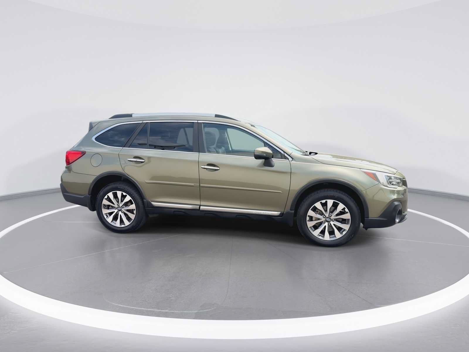 Used 2019 Subaru Outback 3.6R Touring w/ Protection Package #1 AWD/4WD image 9