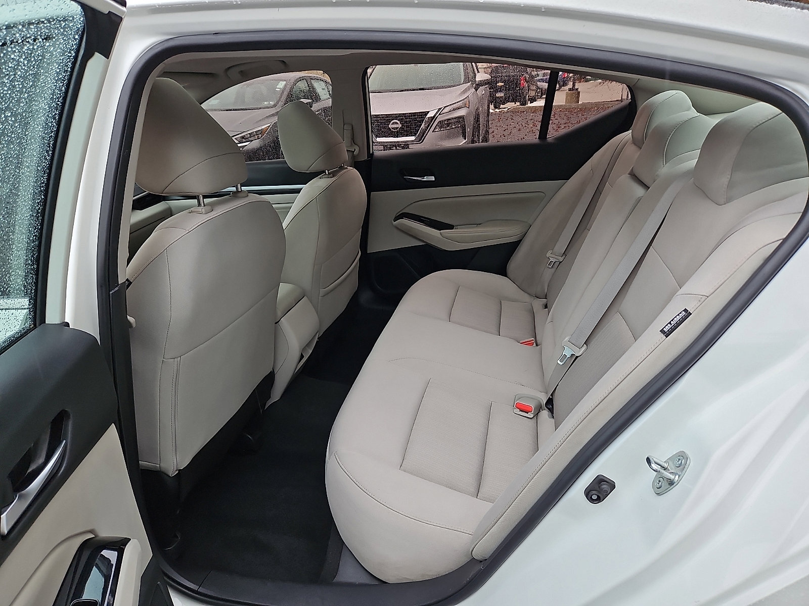 Certified 2022 Nissan Altima 2.5 SV w/ SV Premium Package image 10